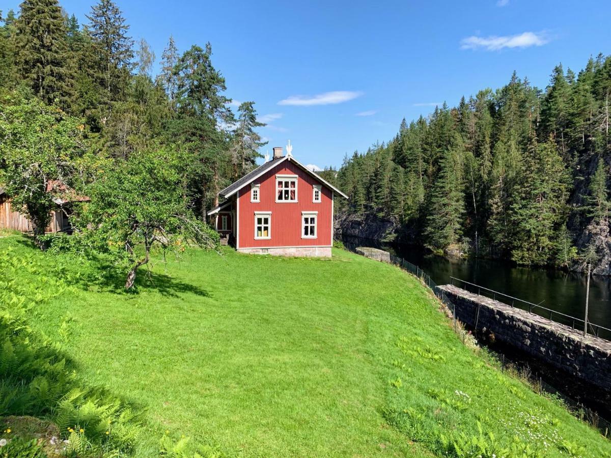 Vrangfoss Slusevokterbolig Hotel Funnemark Exterior foto